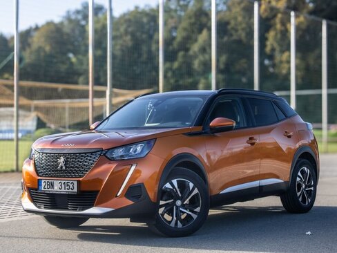 Peugeot 2008 SUV / Terénní 1,2 l 74 kw
