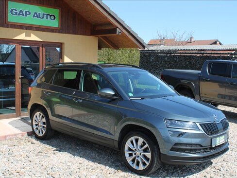 Škoda Karoq SUV / Terénní 1,5 l 110 kw
