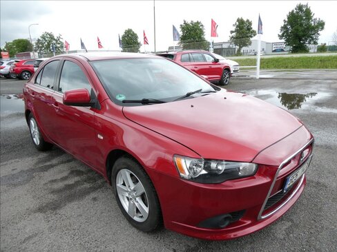 Mitsubishi Lancer Hatchback 1,8 l 105 kw