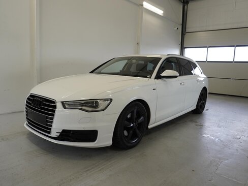 Audi A4 Kombi 2,0 l 140 kw