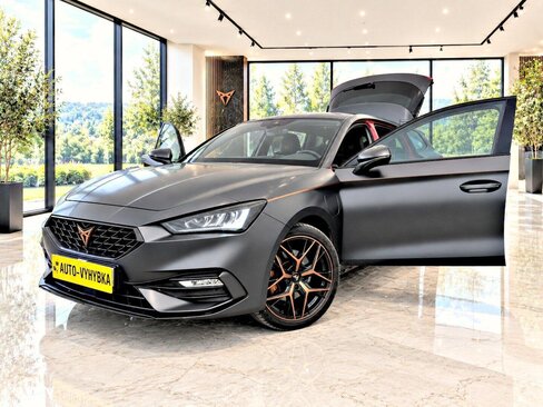Seat Leon Hatchback 1,4 l 110 kw