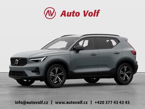 Volvo XC40 SUV / Terénní 2,0 l 120 kw