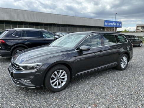 Volkswagen Passat Kombi 2,0 l 110 kw
