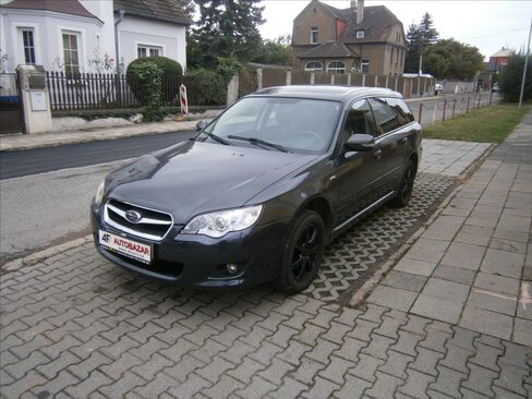 Subaru Legacy Kombi 2,0 l 121 kw