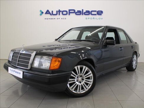Mercedes-Benz Třídy E Sedan / Limuzína 2,3 l 97 kw