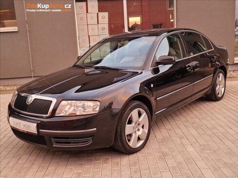 Škoda Superb Sedan / Limuzína 2,5 l 120 kw
