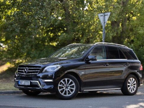 Mercedes-Benz Třídy M SUV / Terénní 3,0 l 190 kw