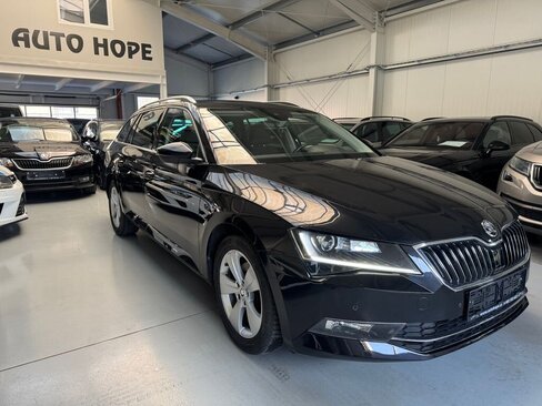 Škoda Superb Kombi 2,0 l 140 kw