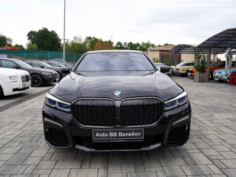 BMW Řada 7 Sedan / Limuzína 3,0 l 250 kw