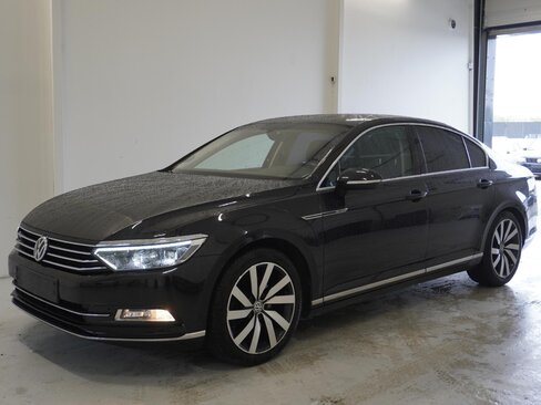 Volkswagen Passat Sedan / Limuzína 2,0 l 162 kw