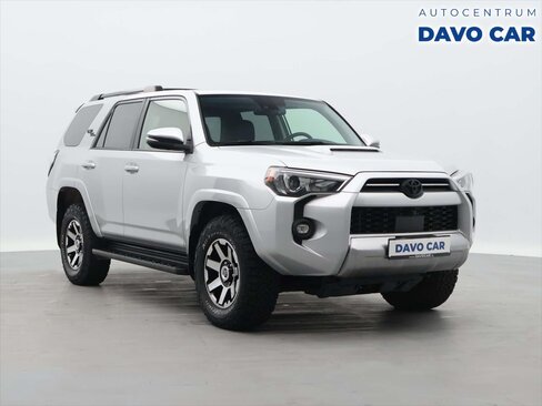 Toyota 4Runner SUV / Terénní 4,0 l 202 kw