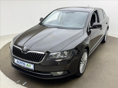 Škoda Superb Sedan / Limuzína 2,0 l 125 kw