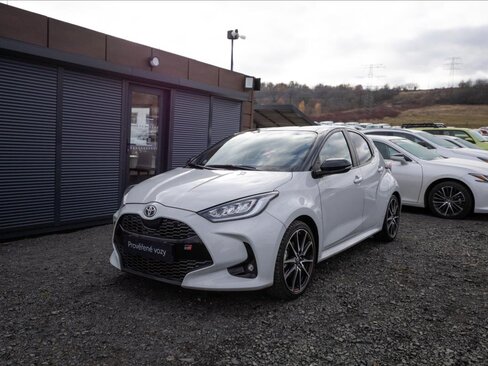 Toyota Yaris Hatchback 1,5 l 68 kw