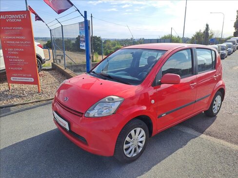 Daihatsu Sirion Hatchback 998,0 51 kw