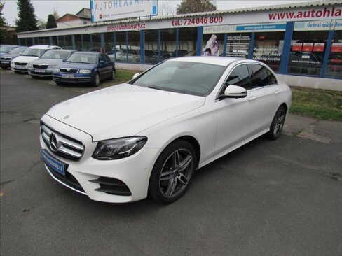 Mercedes-Benz Třídy E Sedan / Limuzína 2,0 l 143 kw