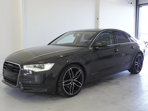 Audi A6 Sedan / Limuzína 2,8 l 150 kw