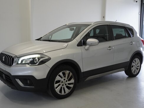 Suzuki SX4 S-Cross SUV / Terénní 1,0 l 82 kw