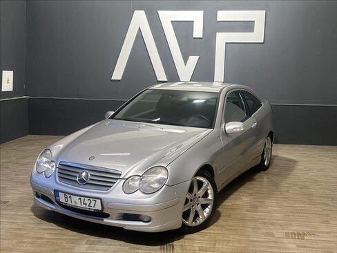 Mercedes-Benz Třídy C Kupé 2,1 l 90 kw