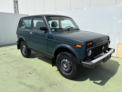 Lada Niva SUV / Terénní 1,7 l 60 kw