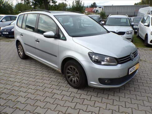 Volkswagen Touran Kombi 1,6 l 77 kw