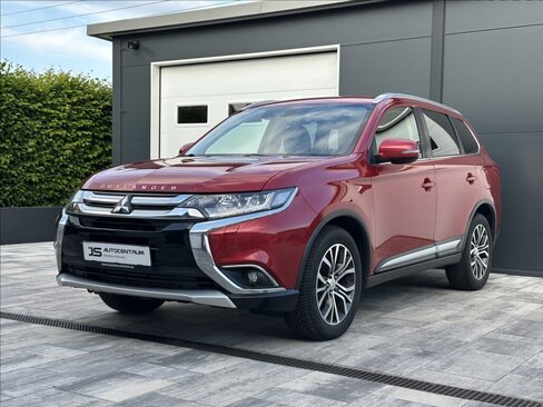 Mitsubishi Outlander SUV / Terénní 2,3 l 110 kw
