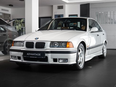 BMW M3 Sedan / Limuzína 3,2 l 179 kw