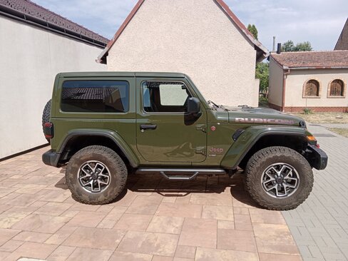 Jeep Wrangler SUV / Terénní 3,7 l 209 kw