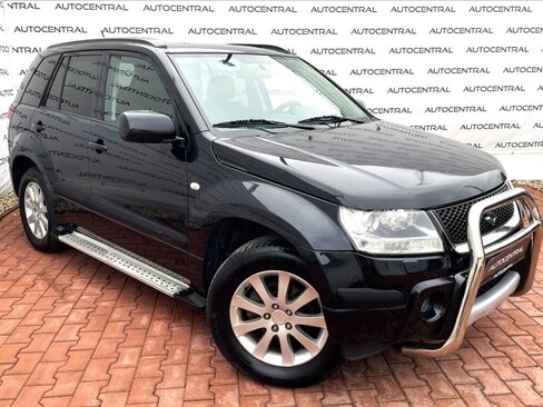 Suzuki Grand Vitara SUV / Terénní 2,0 l 103 kw