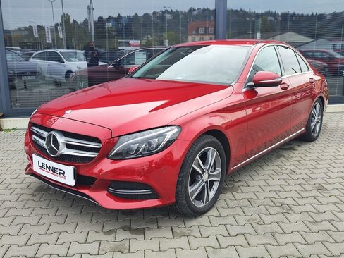 Mercedes-Benz Třídy C Sedan / Limuzína 2,1 l 150 kw