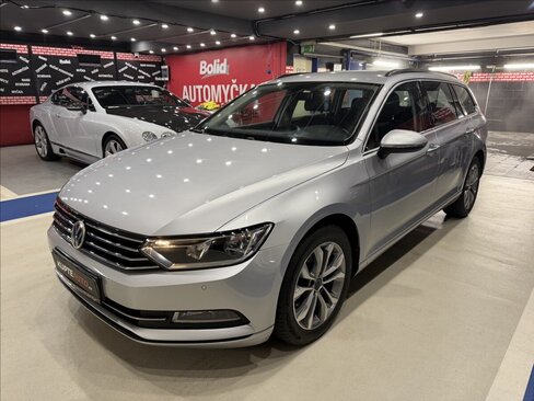 Volkswagen Passat Kombi 2,0 l 110 kw