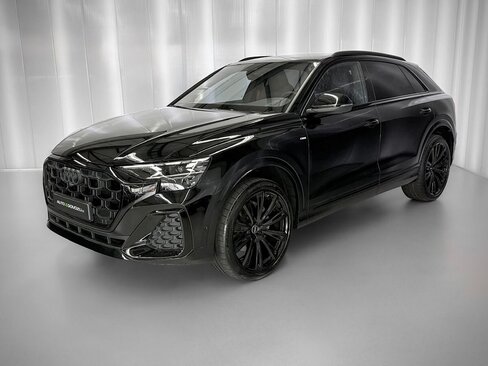 Audi Q8 SUV / Terénní 3,0 l 210 kw