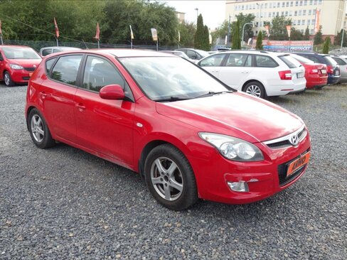 Hyundai i30 Hatchback 1,4 l 80 kw