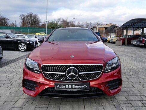 Mercedes-Benz Třídy E Kupé 3,0 l 245 kw