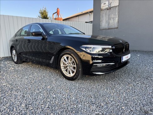 BMW Řada 5 Sedan / Limuzína 3,0 l 195 kw