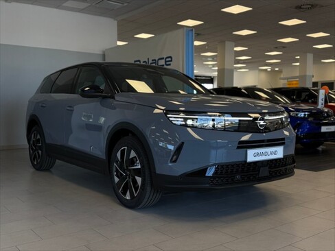 Opel Grandland SUV / Terénní 1,2 l 107 kw