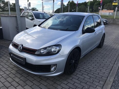Volkswagen Golf Hatchback 1,2 l 77 kw