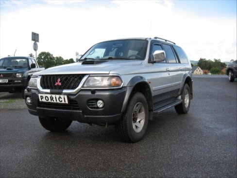 Mitsubishi Pajero Sport Kombi 2,5 l 85 kw