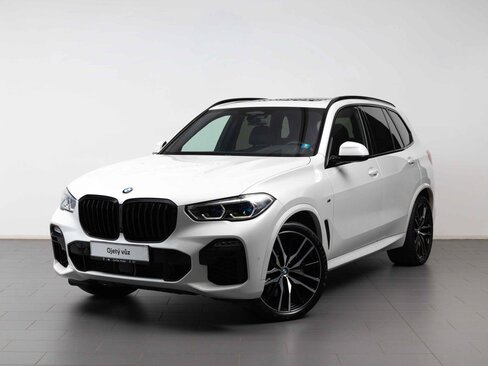 BMW X5 SUV / Terénní 4,4 l 390 kw