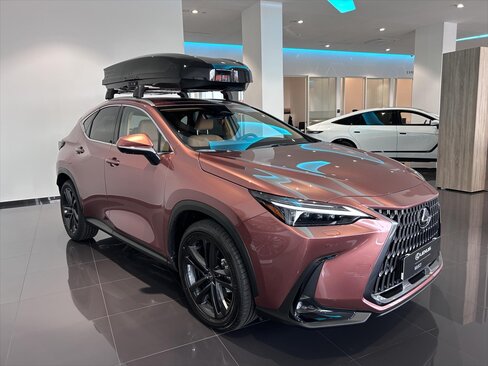 Lexus NX 350h SUV / Terénní 2,5 l 148 kw