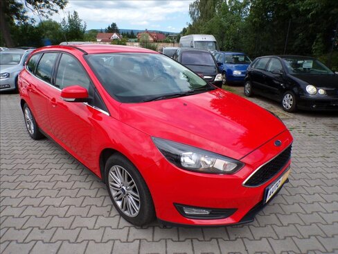 Ford Focus Kombi 999,0 92 kw