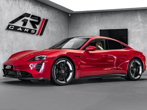Porsche Taycan Sedan / Limuzína 0,0 560 kw