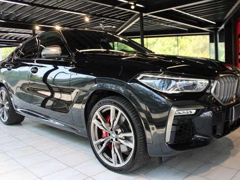 BMW X6 Sedan / Limuzína 4,4 l 390 kw