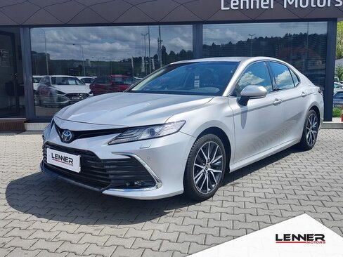Toyota Camry Sedan / Limuzína 2,5 l 160 kw