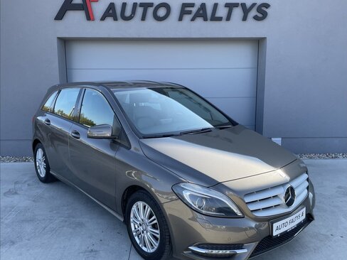 Mercedes-Benz Třídy B Kombi 2,0 l 135 kw