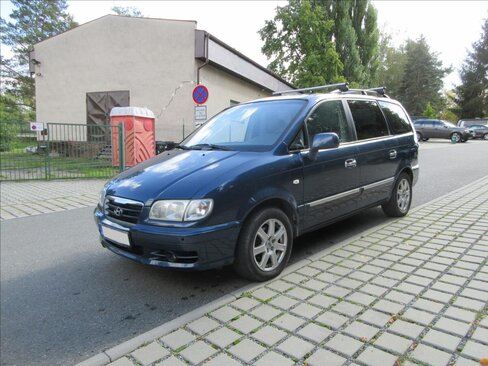 Hyundai Trajet Kombi 2,0 l 82 kw