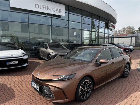 Toyota Camry Sedan / Limuzína 2,5 l 137 kw