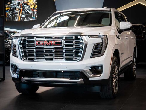 GMC Yukon SUV / Terénní 6,2 l 313 kw