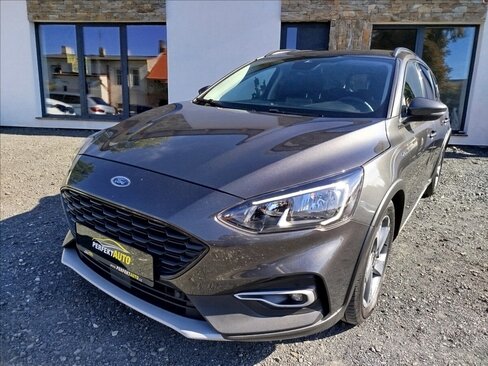 Ford Focus Kombi 999,0 92 kw