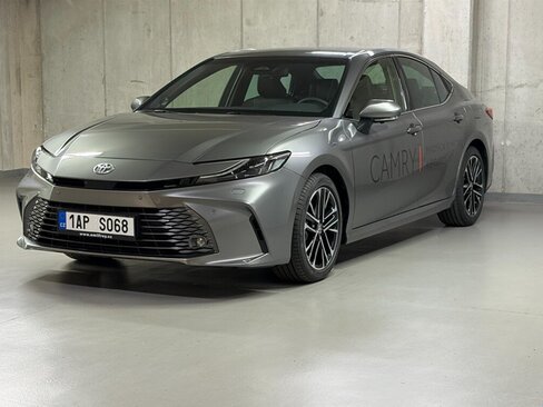 Toyota Camry Sedan / Limuzína 2,5 l 160 kw