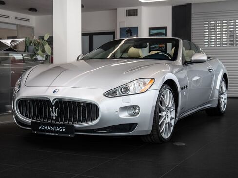 Maserati GranCabrio Kabriolet 4,7 l 323 kw